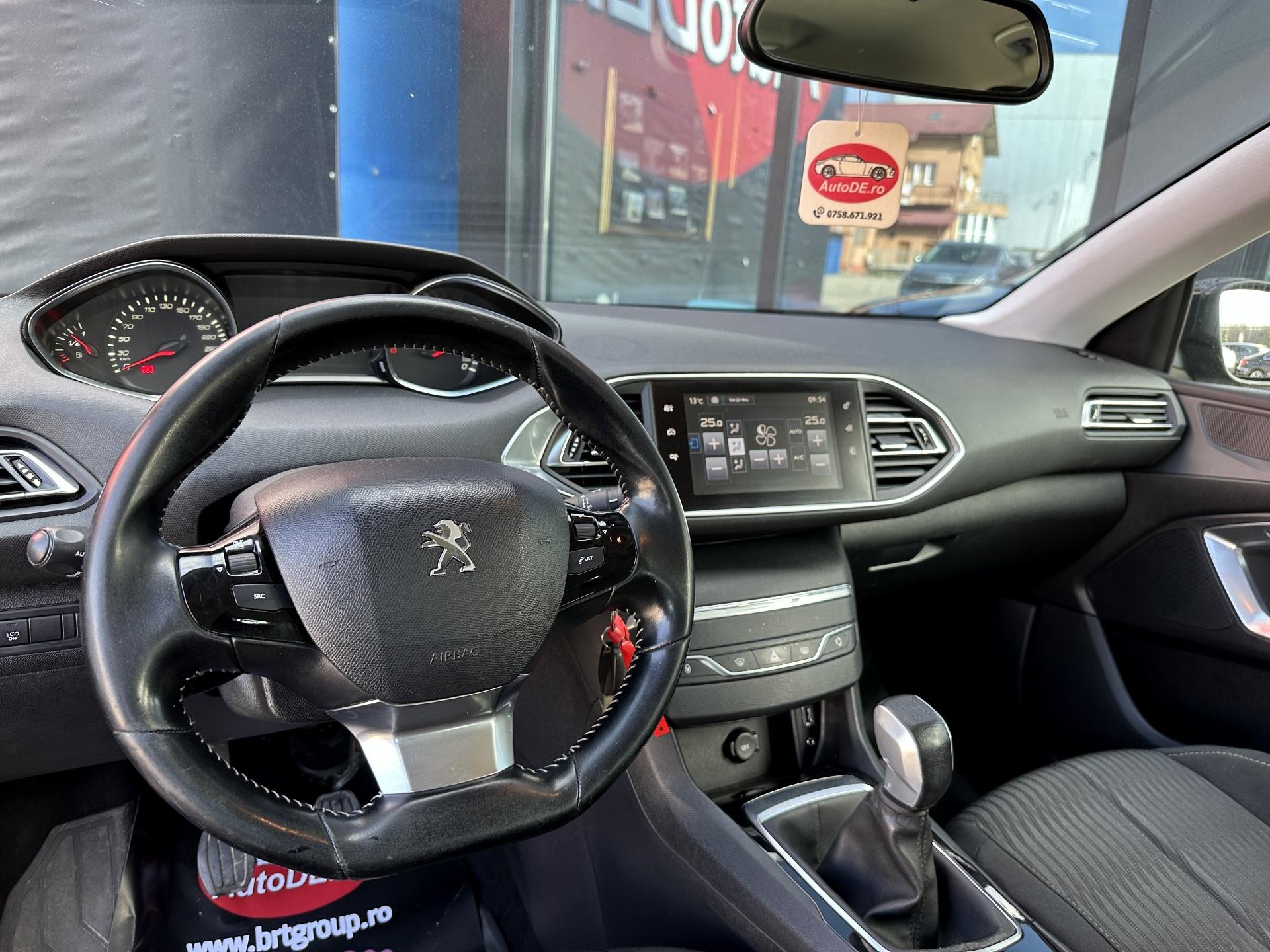 Peugeot-308