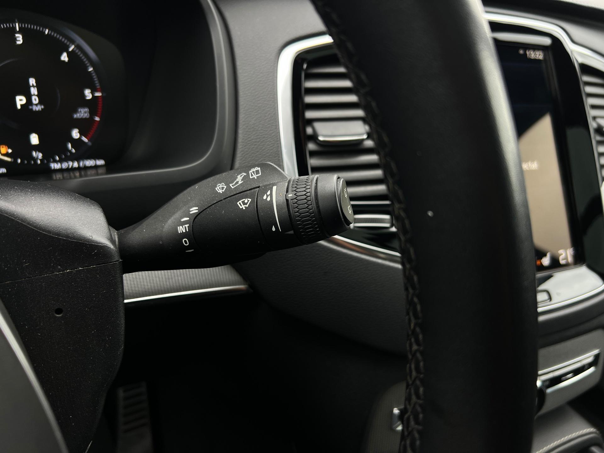 Volvo-XC 90