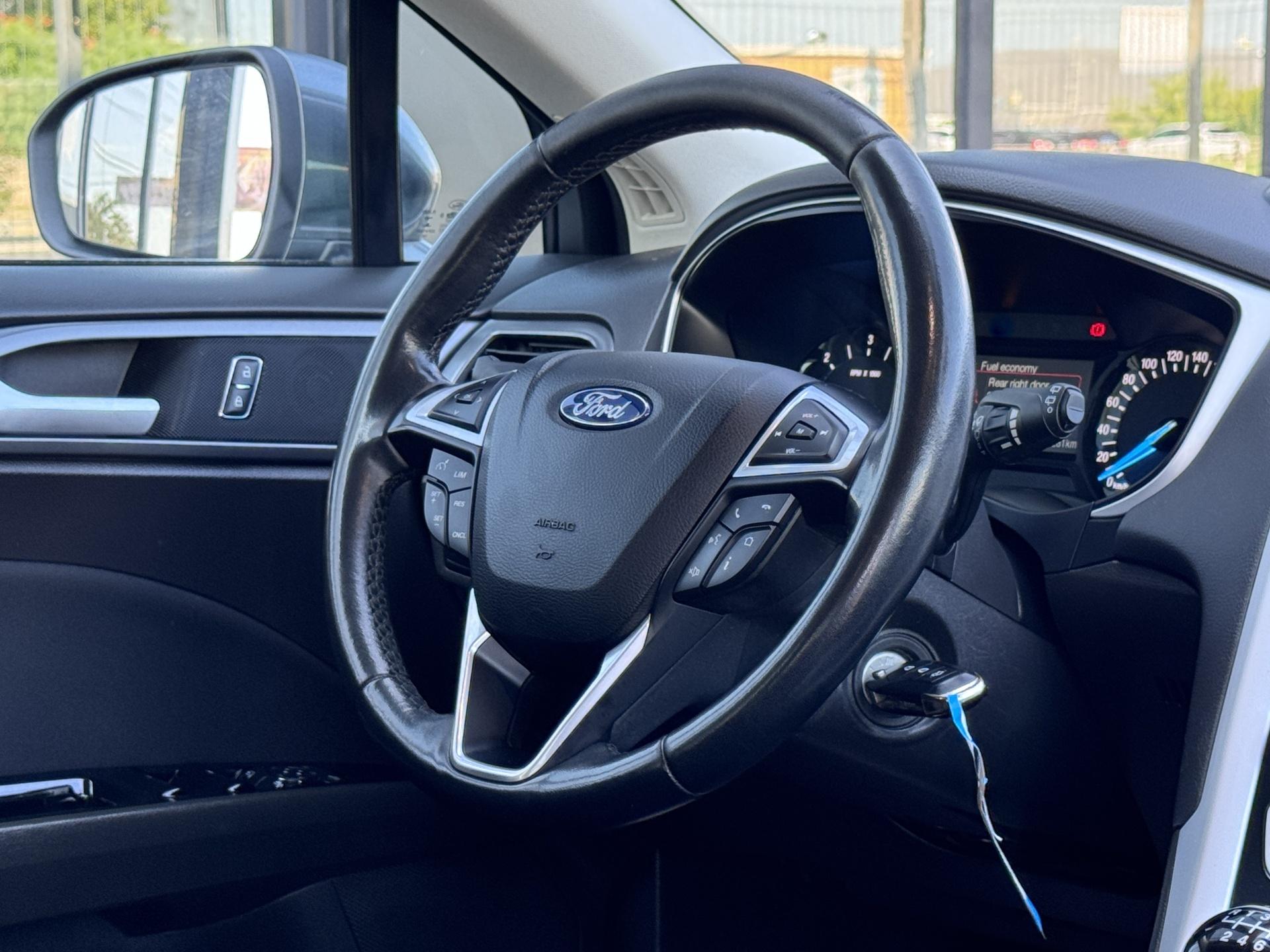 Ford-Mondeo