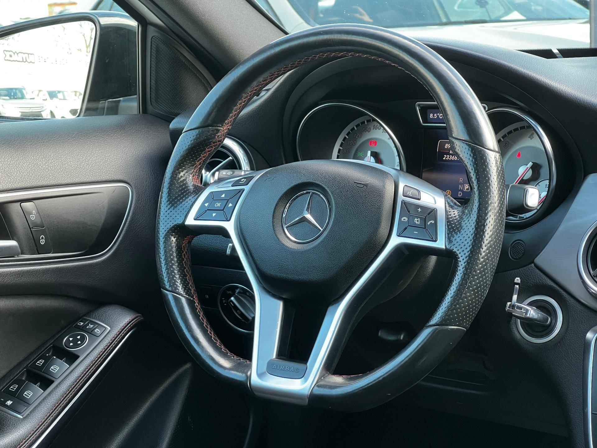 Mercedes-Benz-GLA