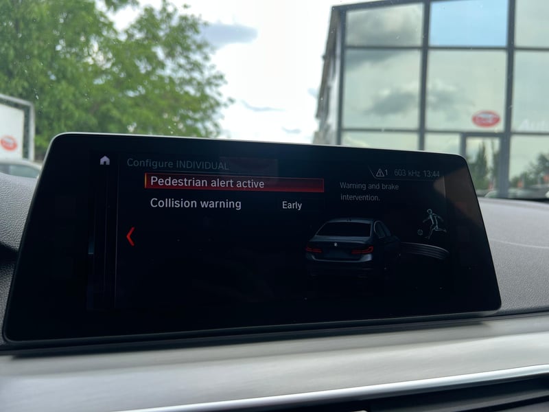 Car Thumb