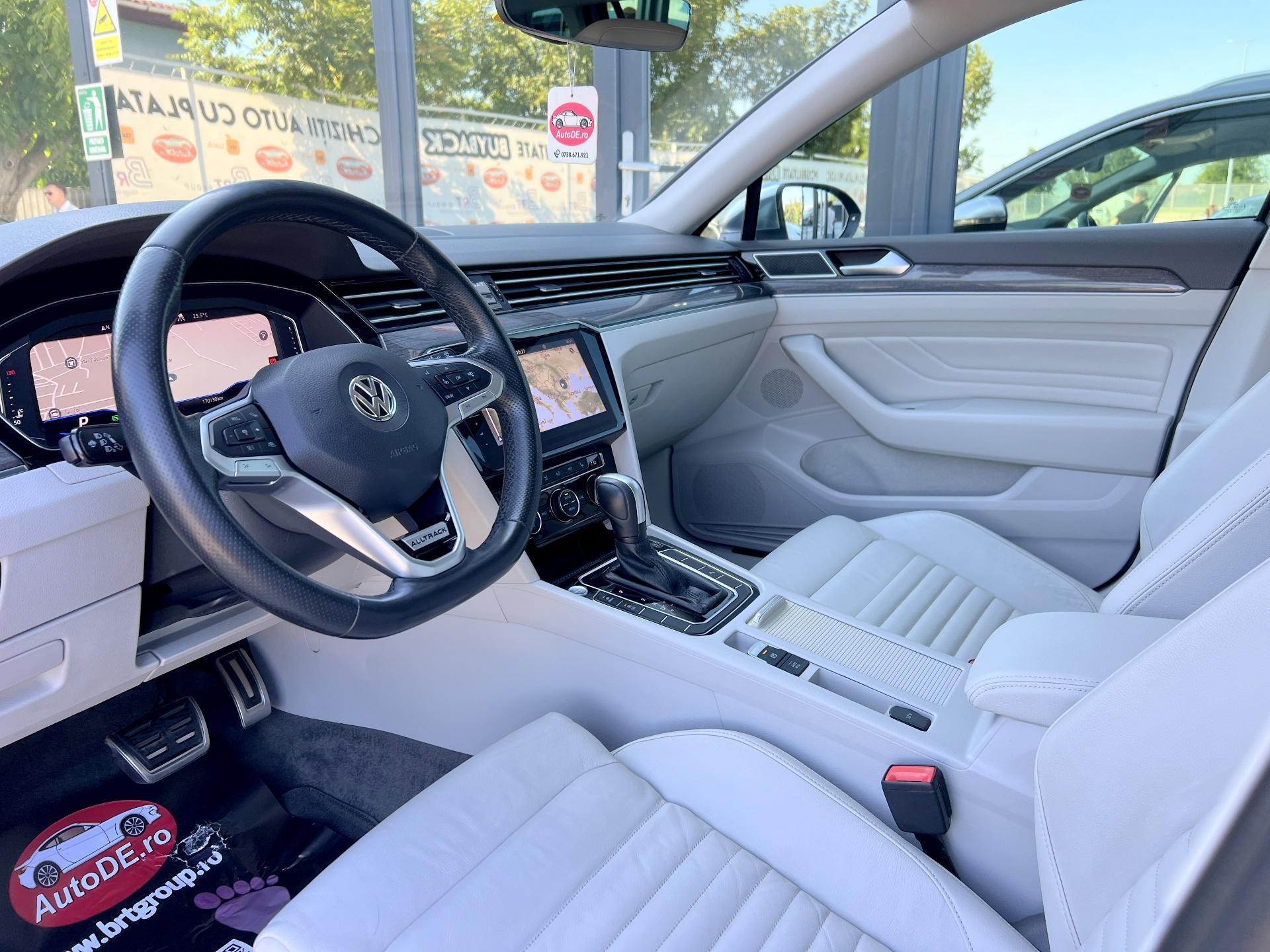 Volkswagen-Passat Alltrack