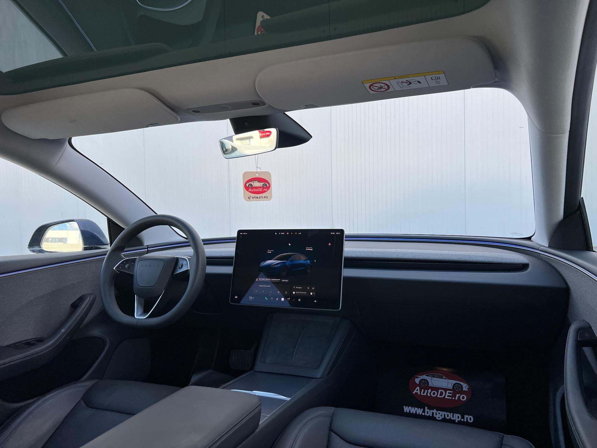 Tesla-Model 3