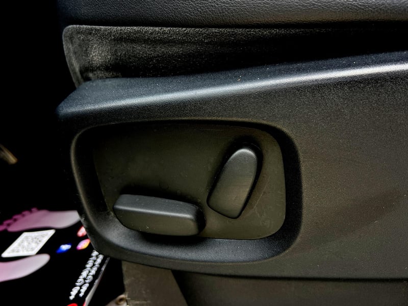 Car Thumb