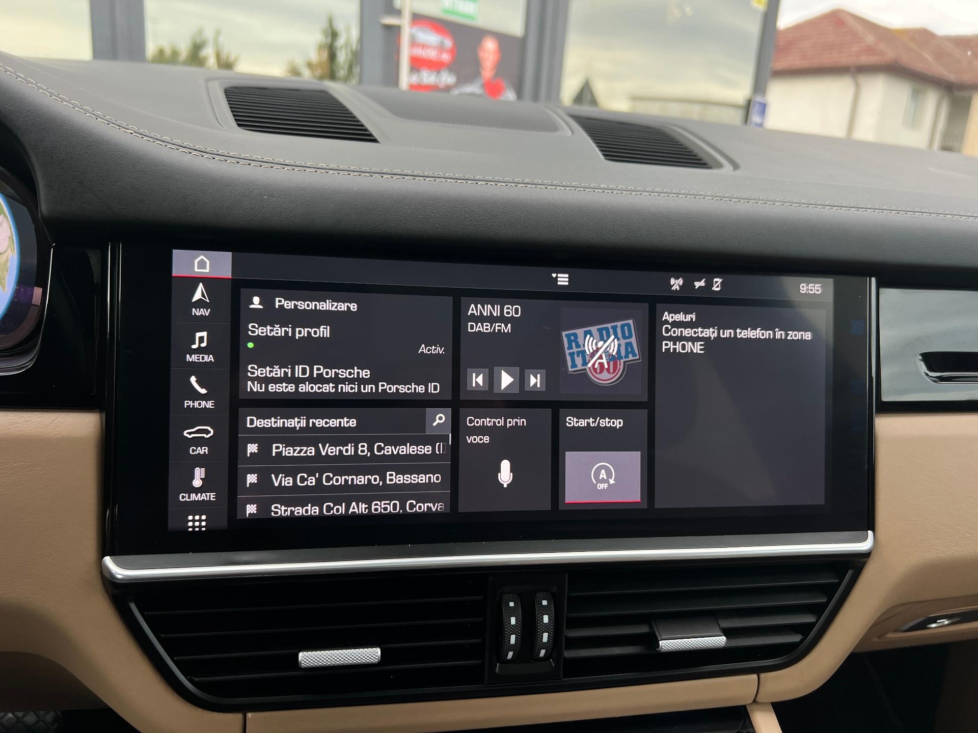 Porsche-Cayenne