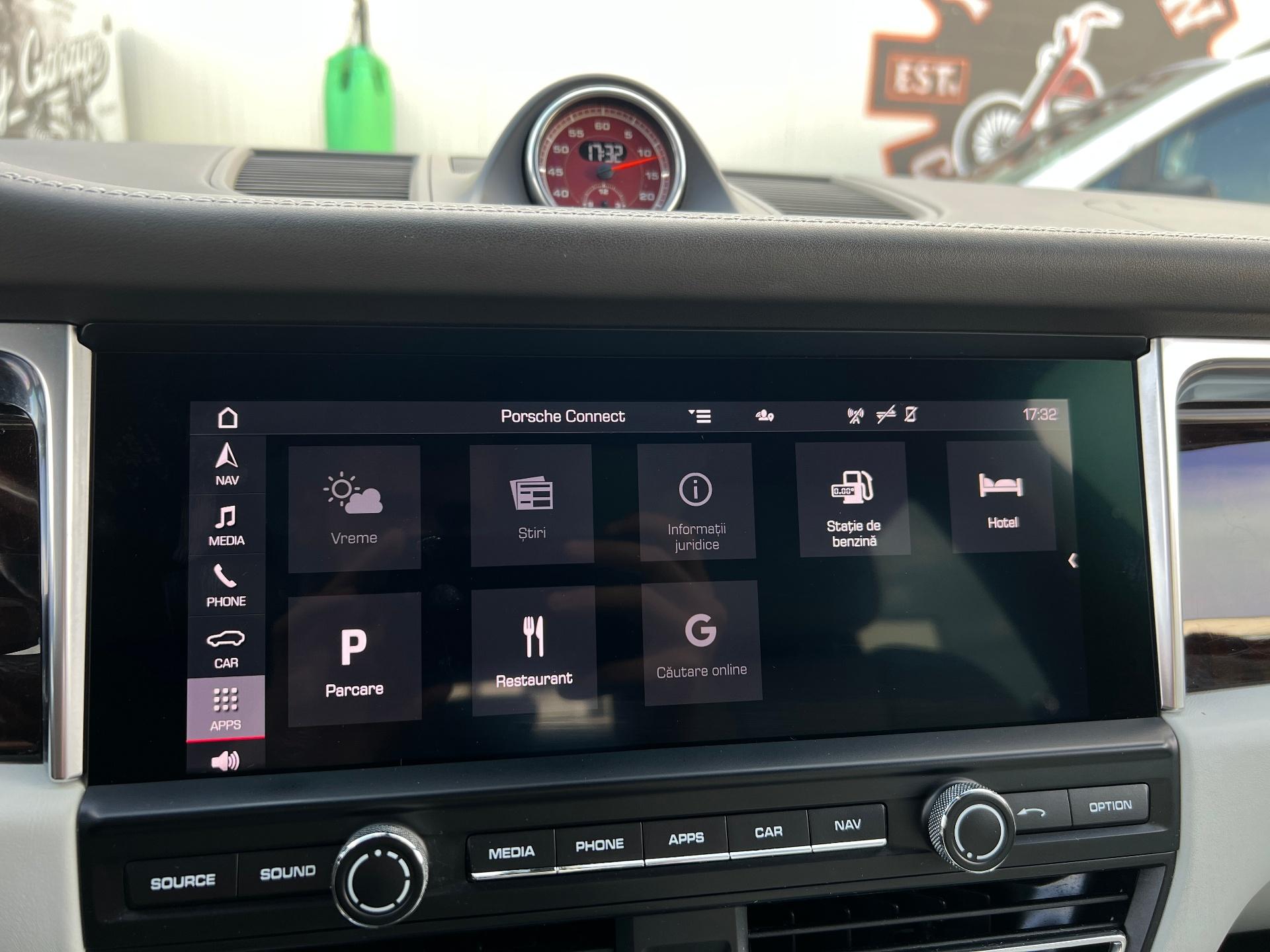 Porsche-Macan