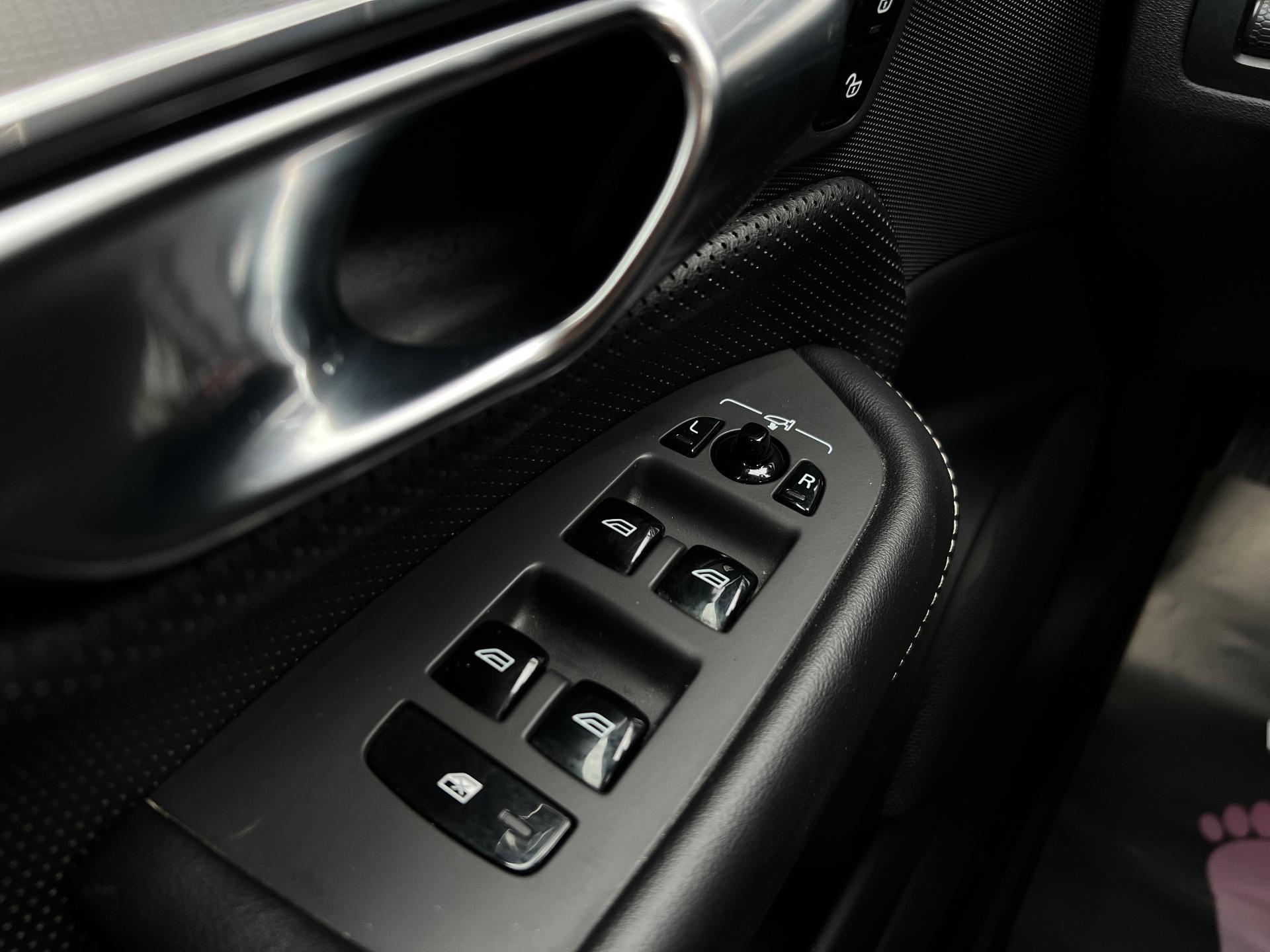 Volvo-XC 90