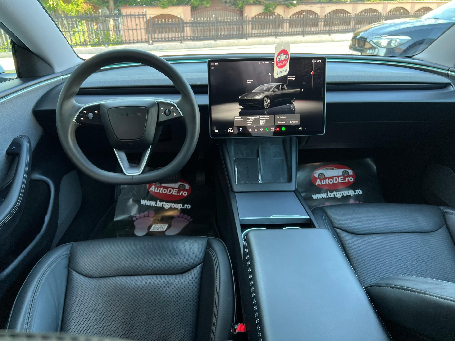 Tesla-Model 3