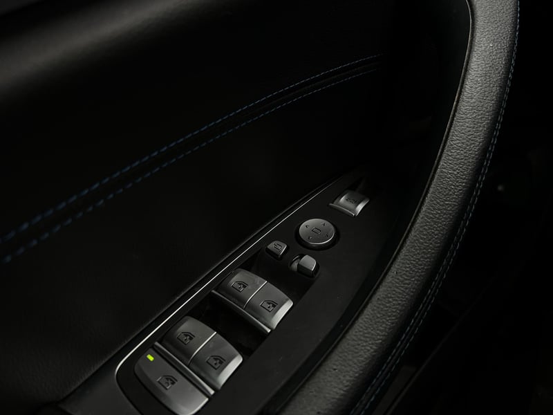 Car Thumb