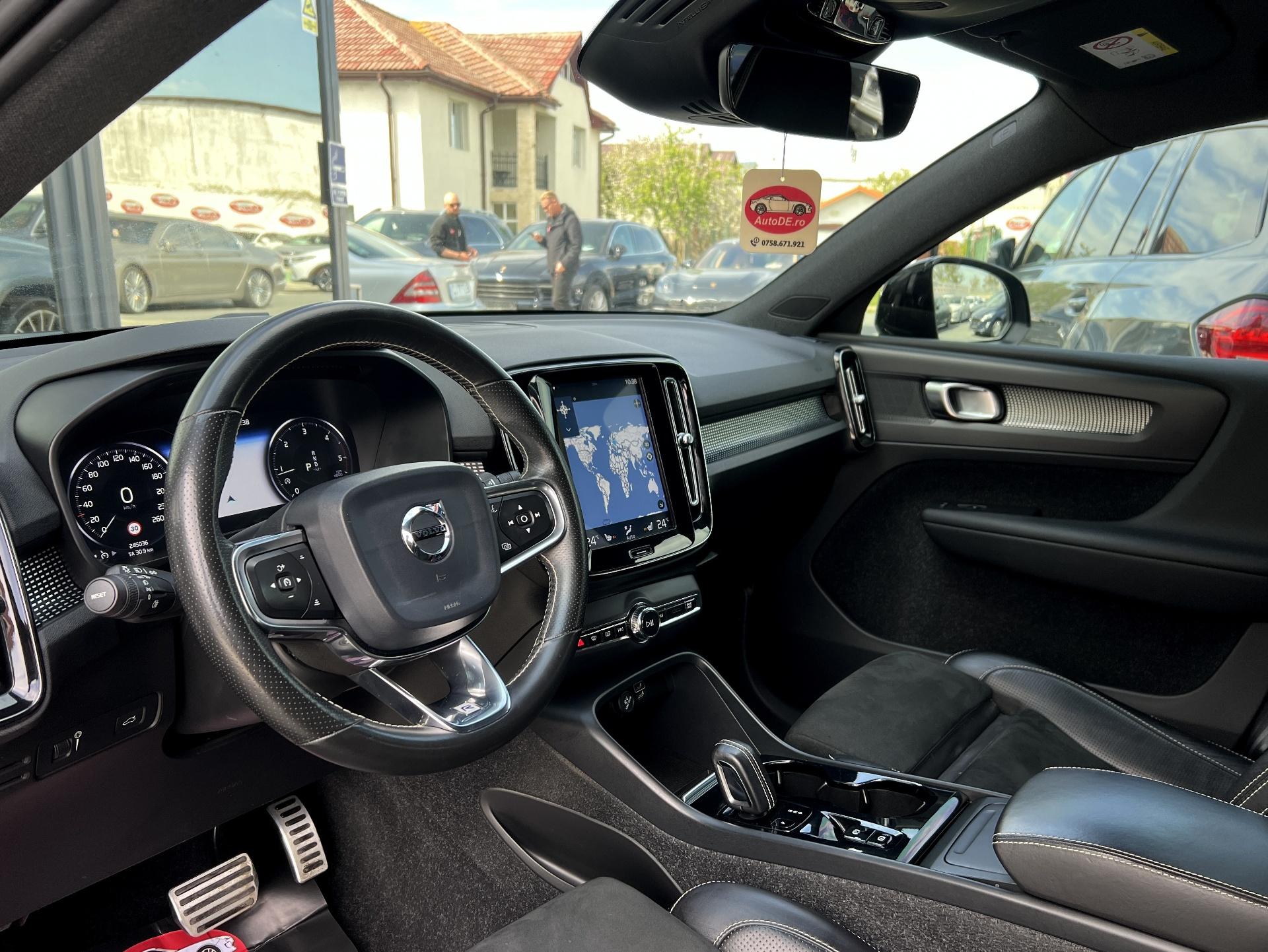 Volvo-XC 40