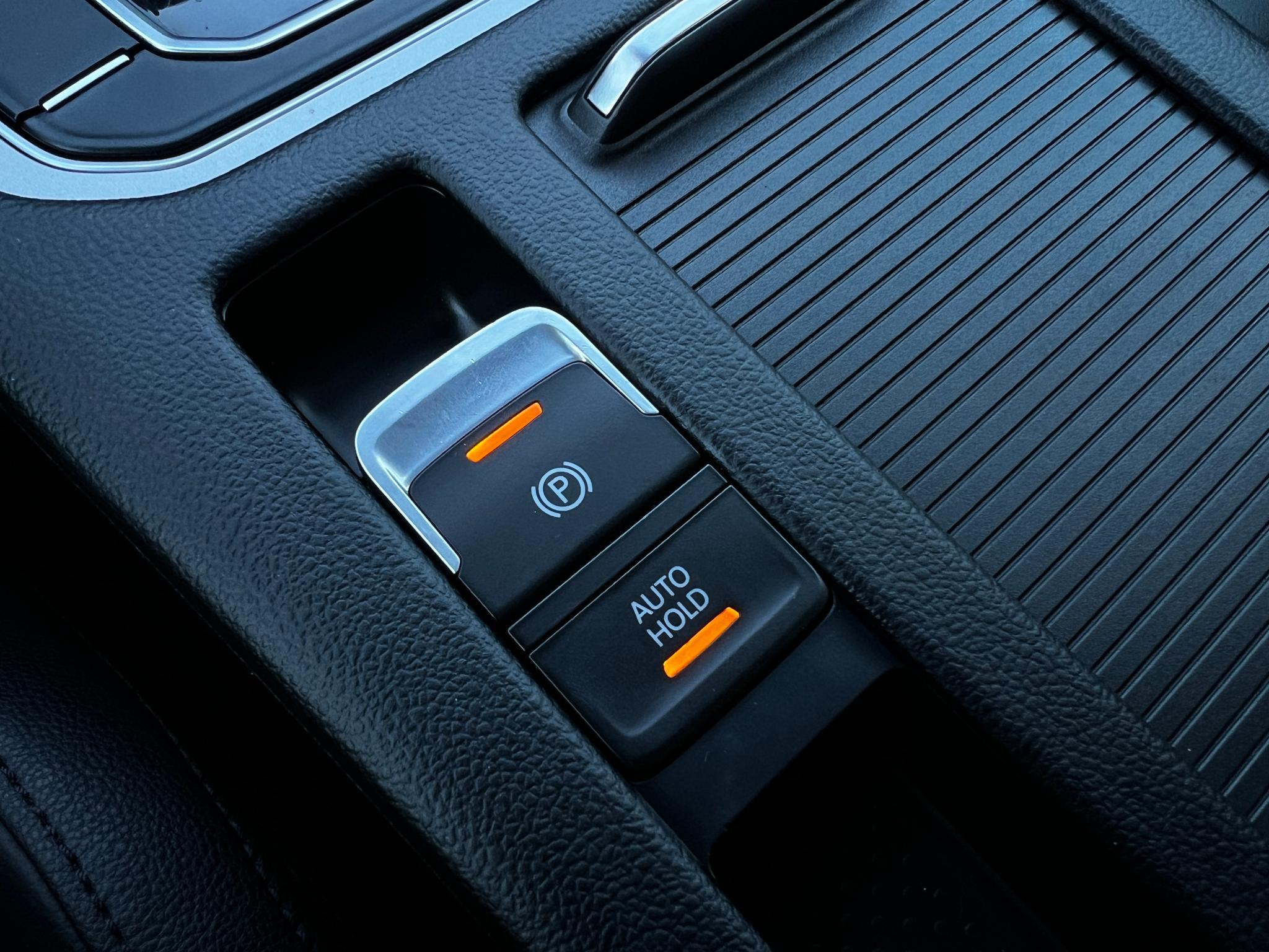 Volkswagen-Passat Alltrack