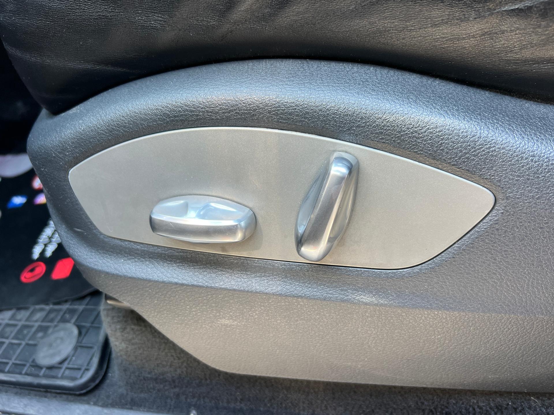 Porsche-Cayenne
