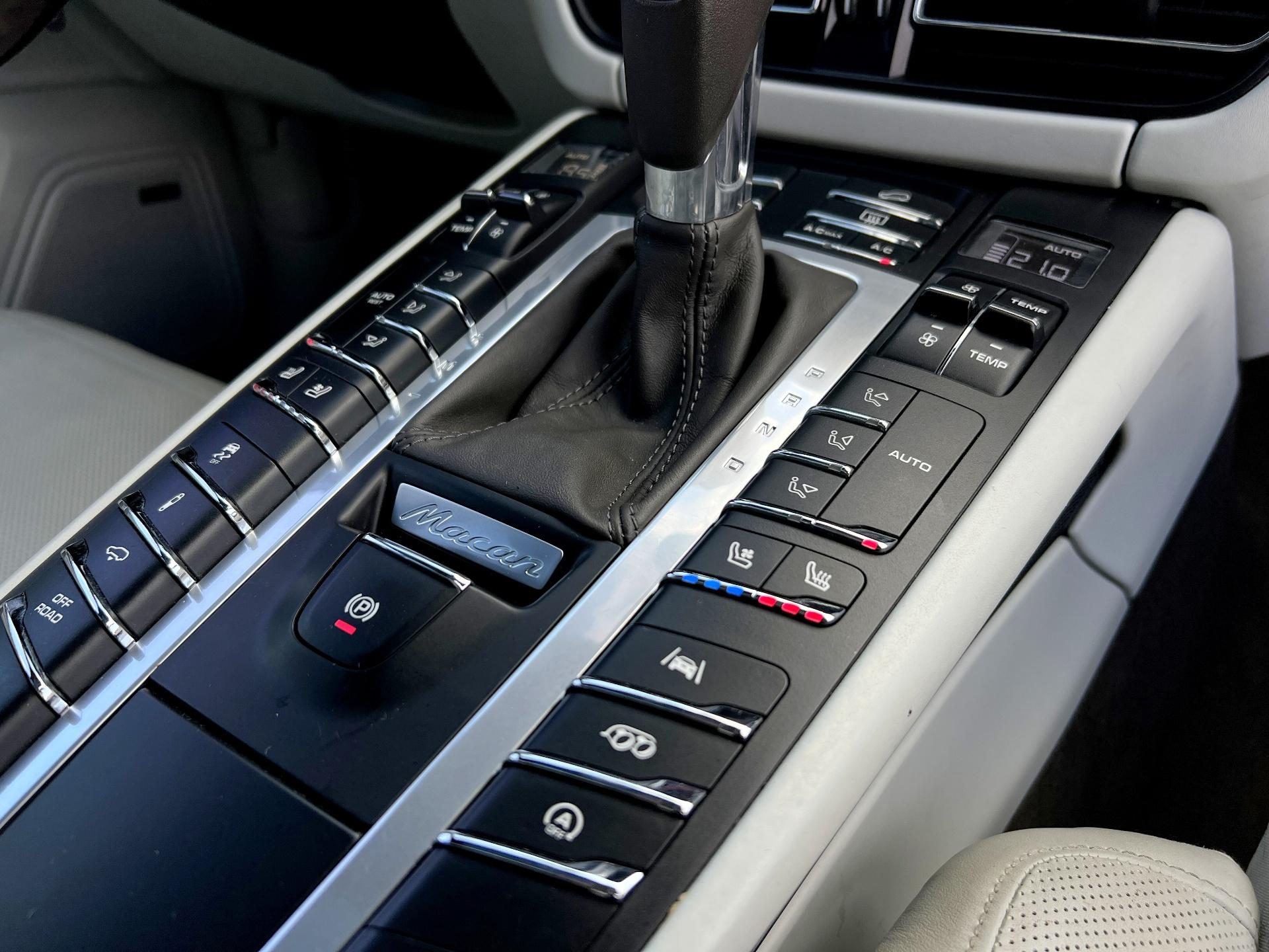 Porsche-Macan