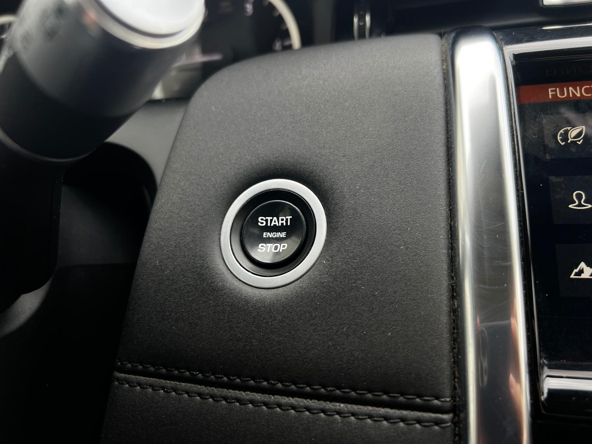 Land Rover-Discovery Sport