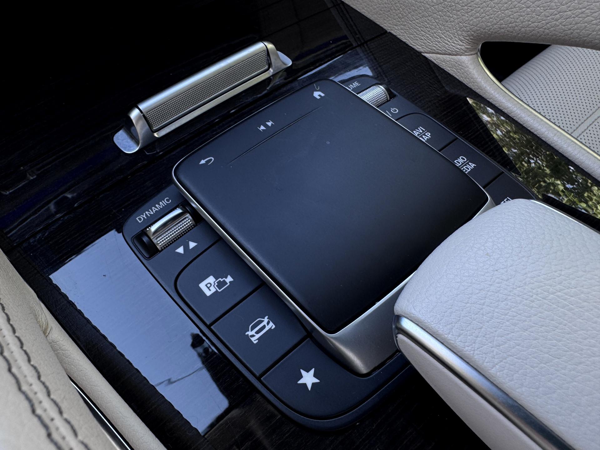 Mercedes-Benz-GLS