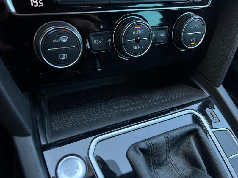 Car Thumb
