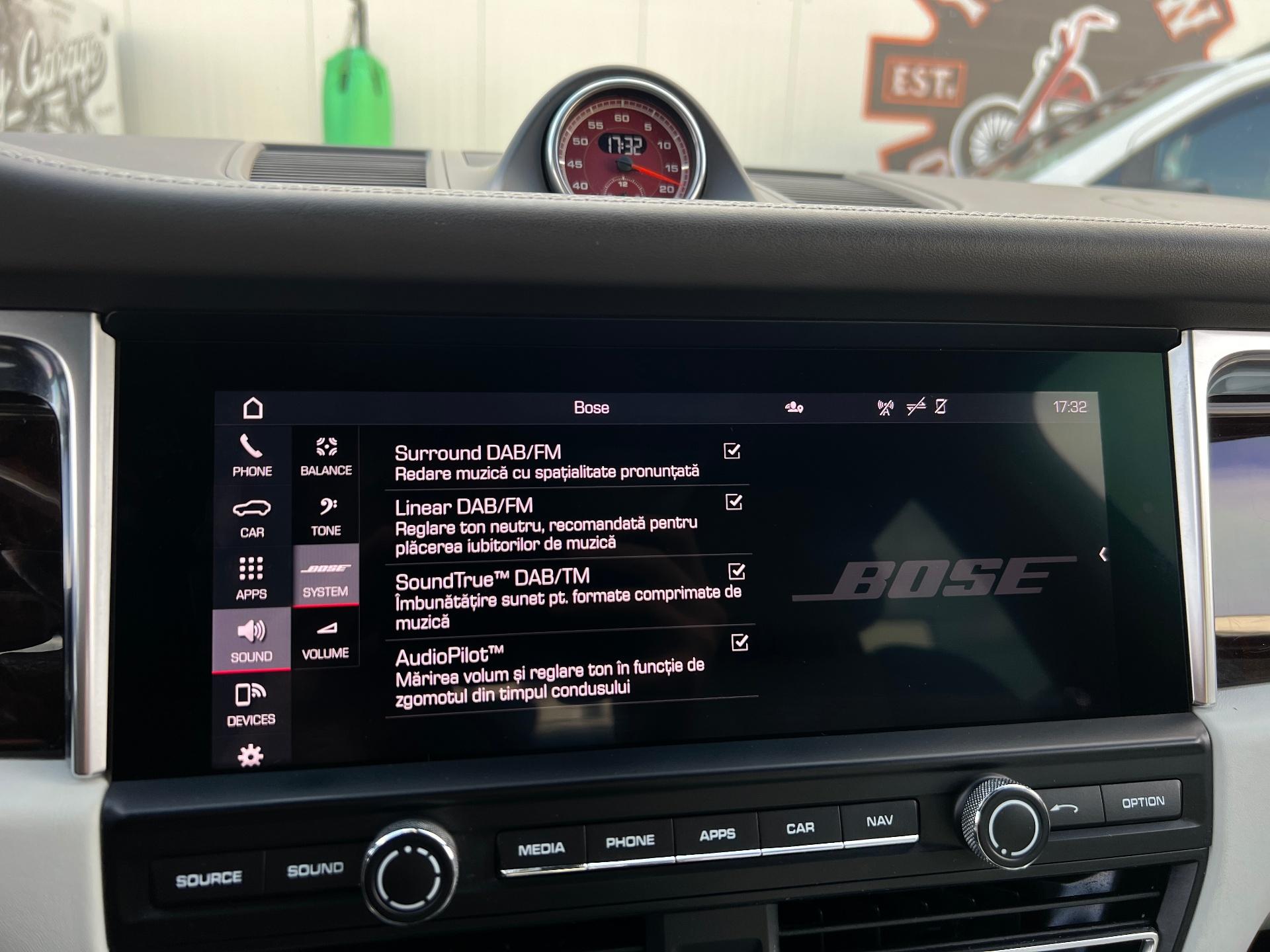 Porsche-Macan
