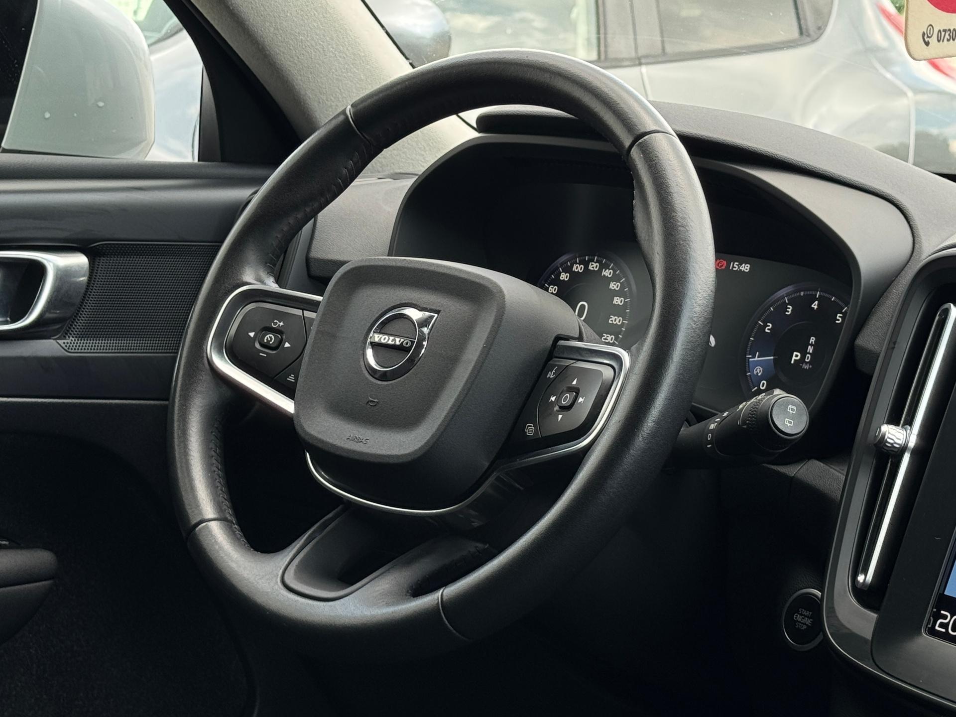 Volvo-XC 40