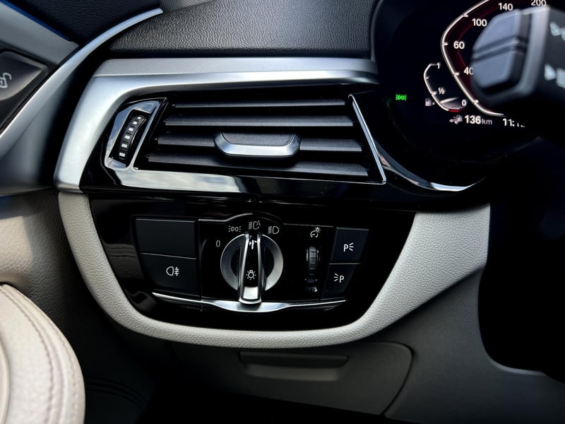 Car Thumb
