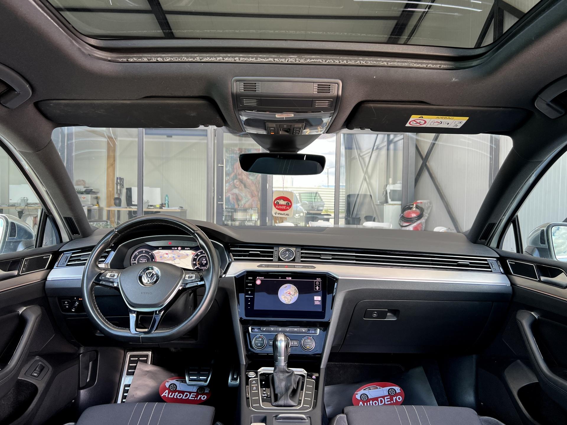 Volkswagen-Passat Alltrack