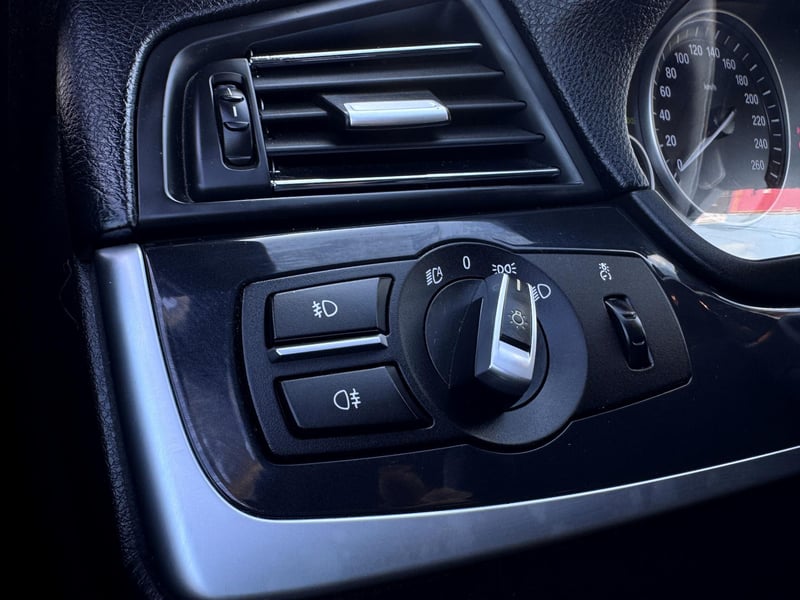 Car Thumb