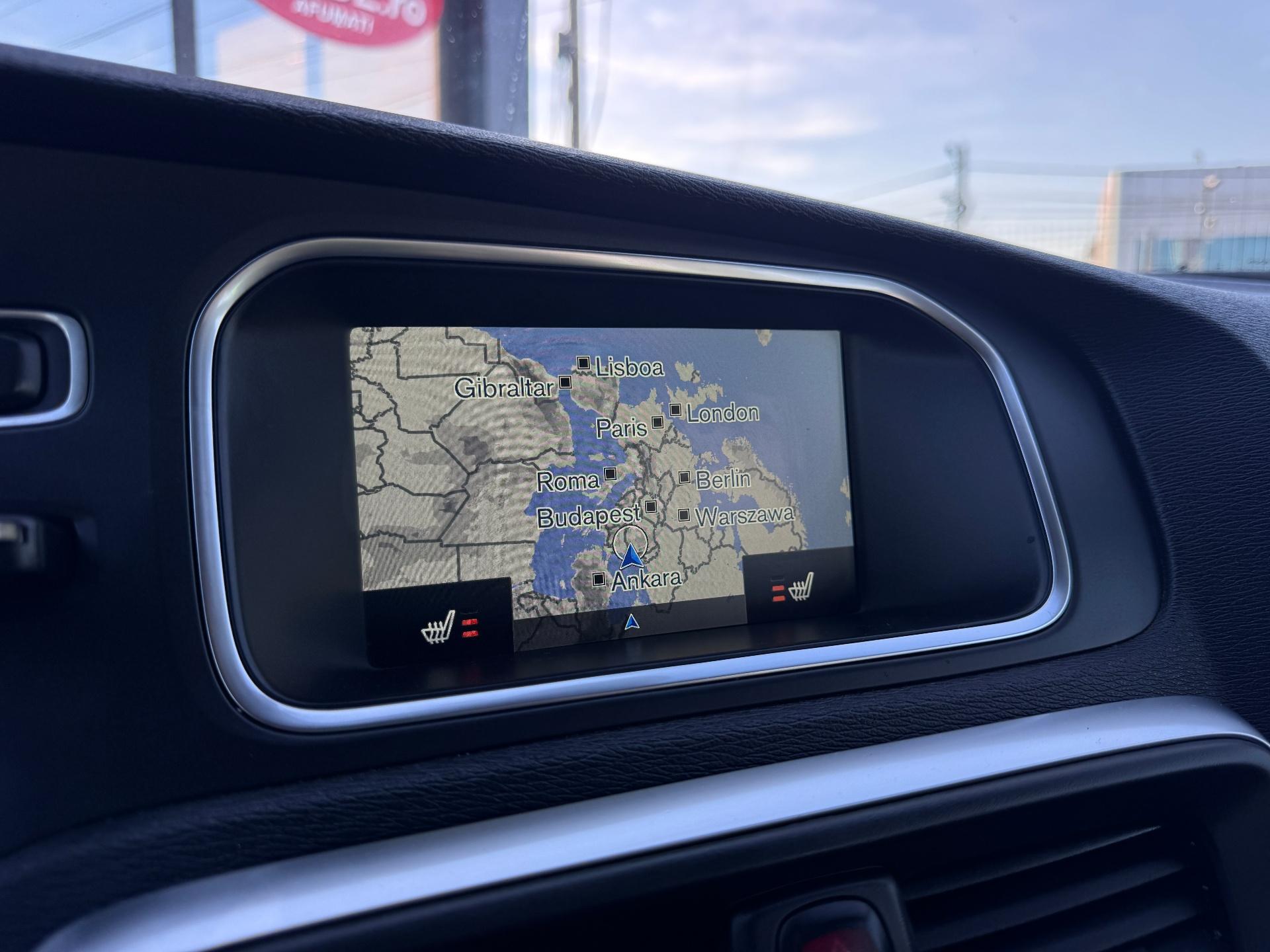 Volvo-V40