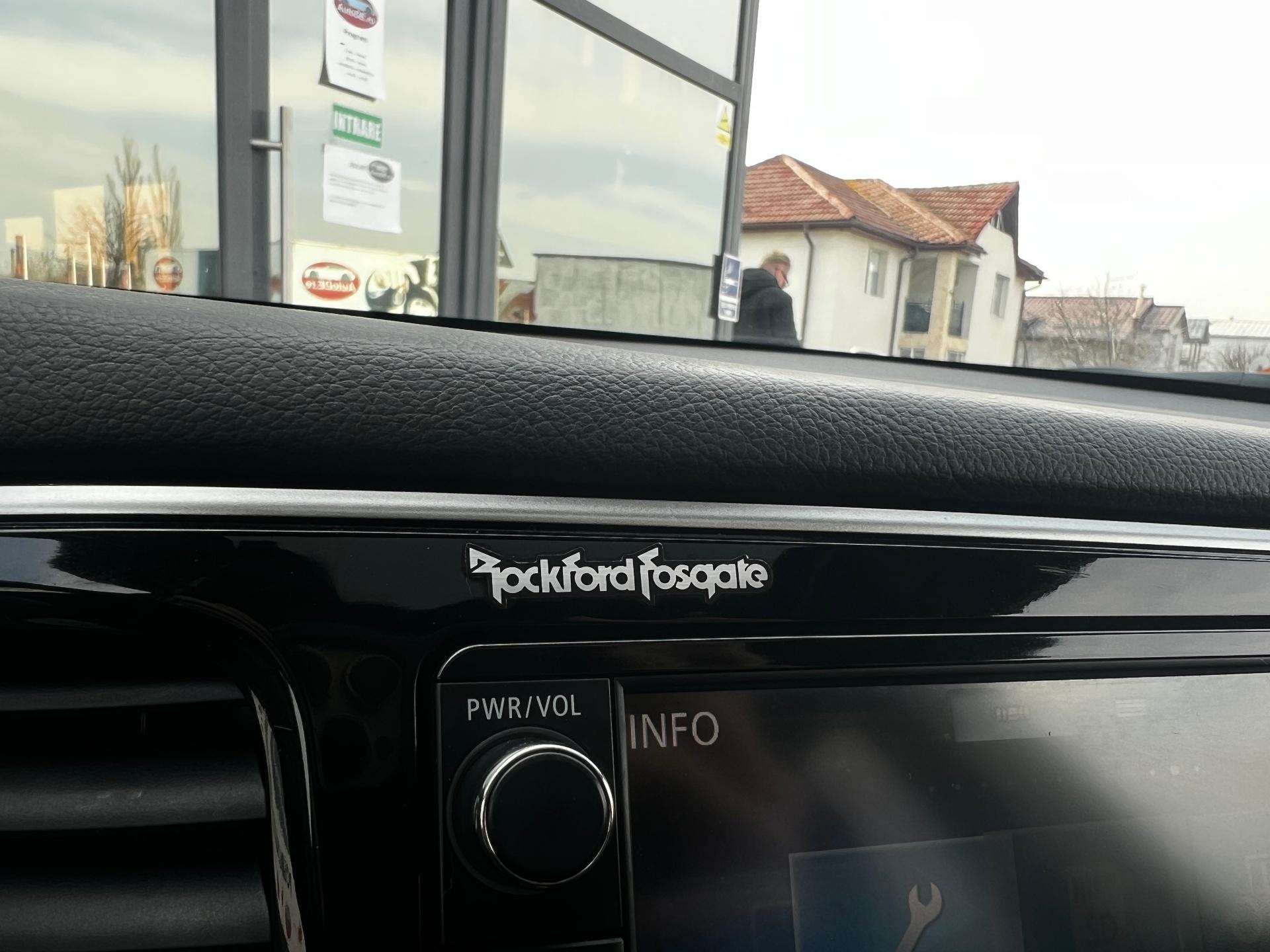 Mitsubishi-Outlander