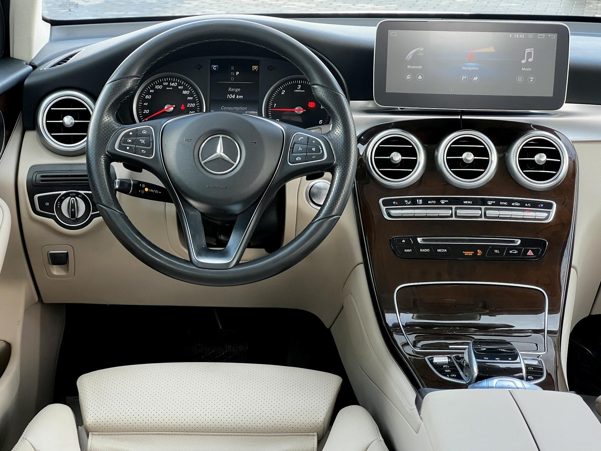 Mercedes-Benz-GLC