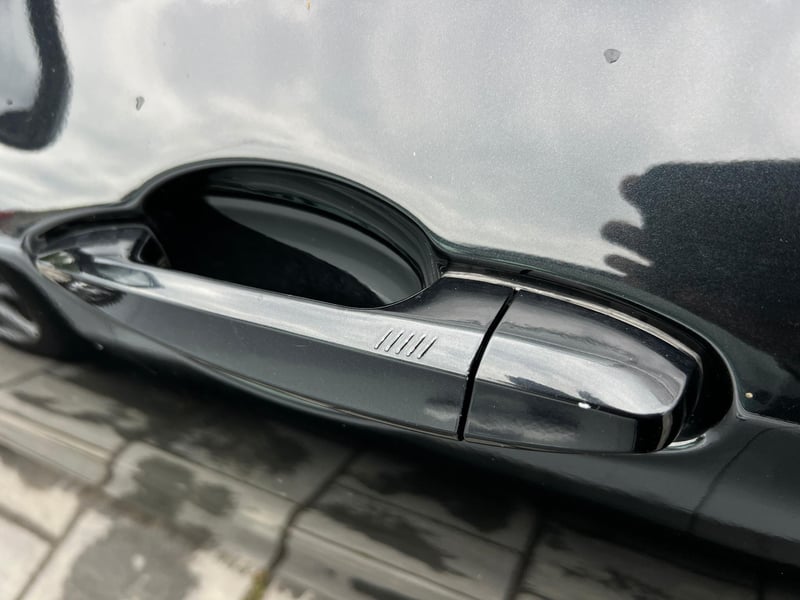 Car Thumb