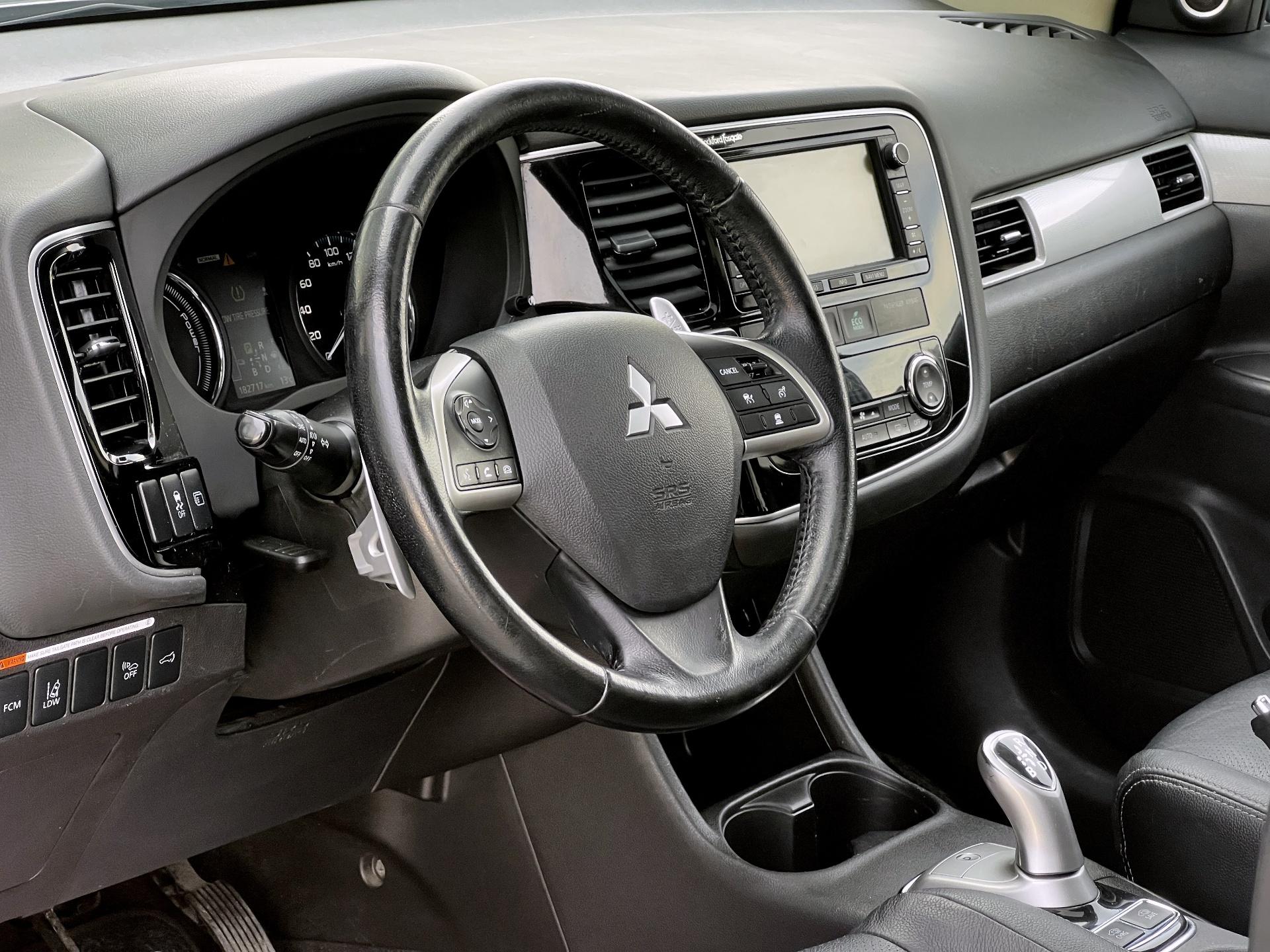 Mitsubishi-Outlander