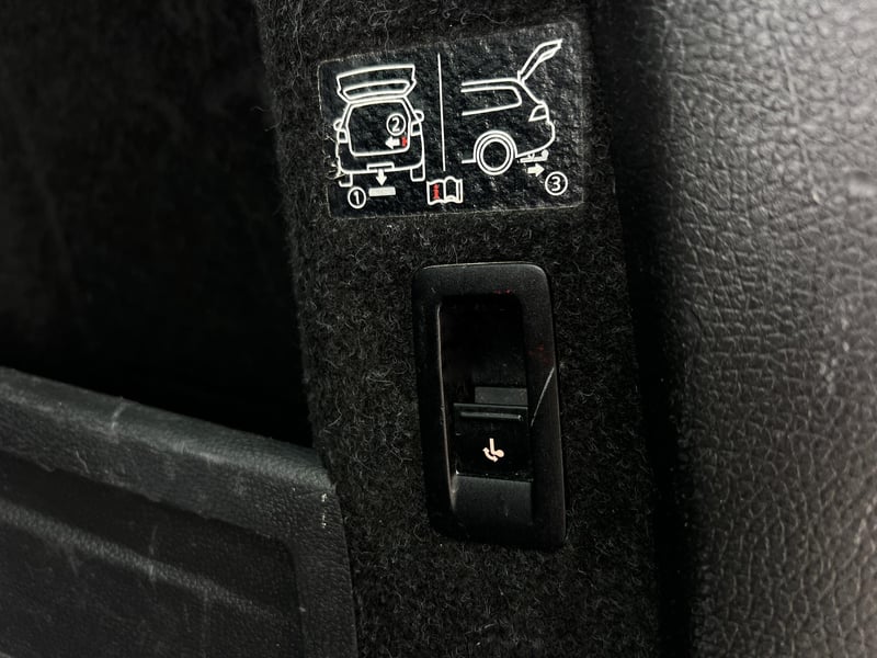 Car Thumb