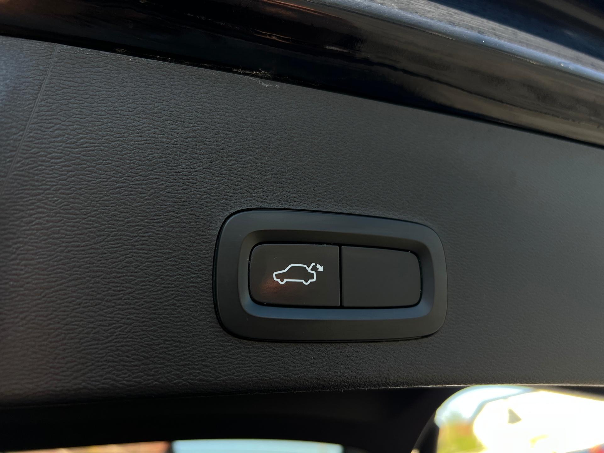 Volvo-XC 40