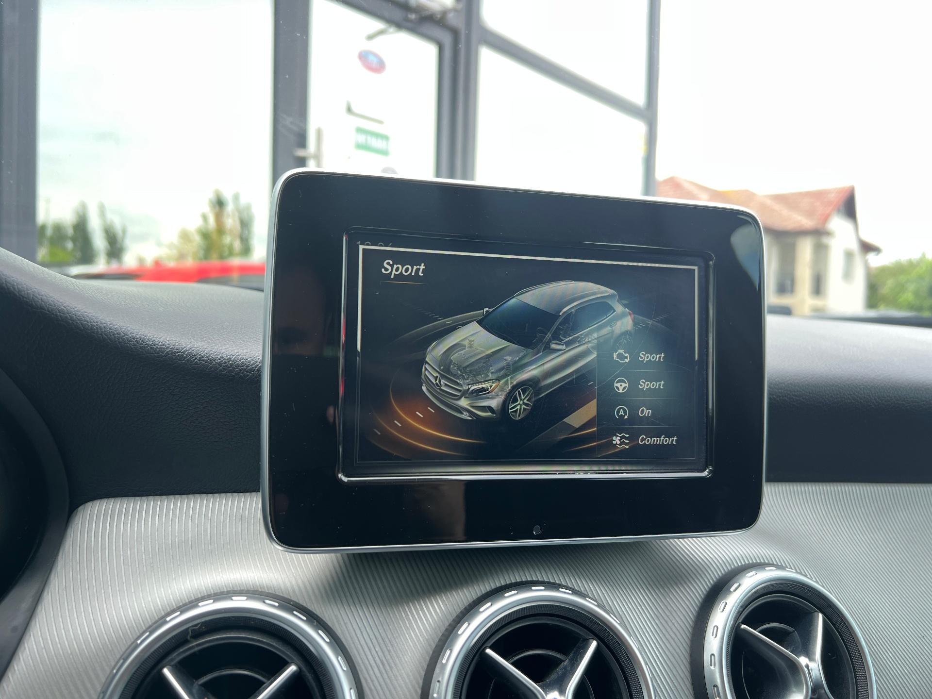 Mercedes-Benz-GLA