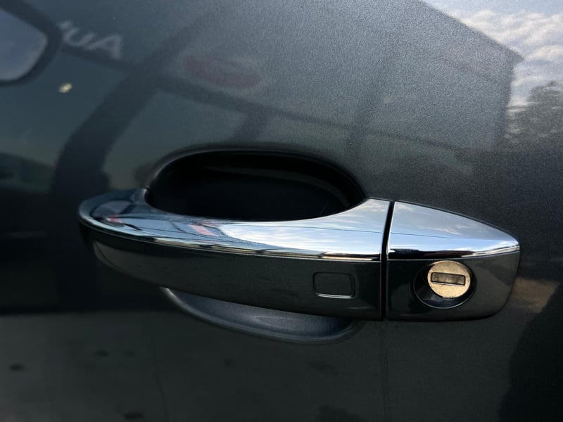 Car Thumb