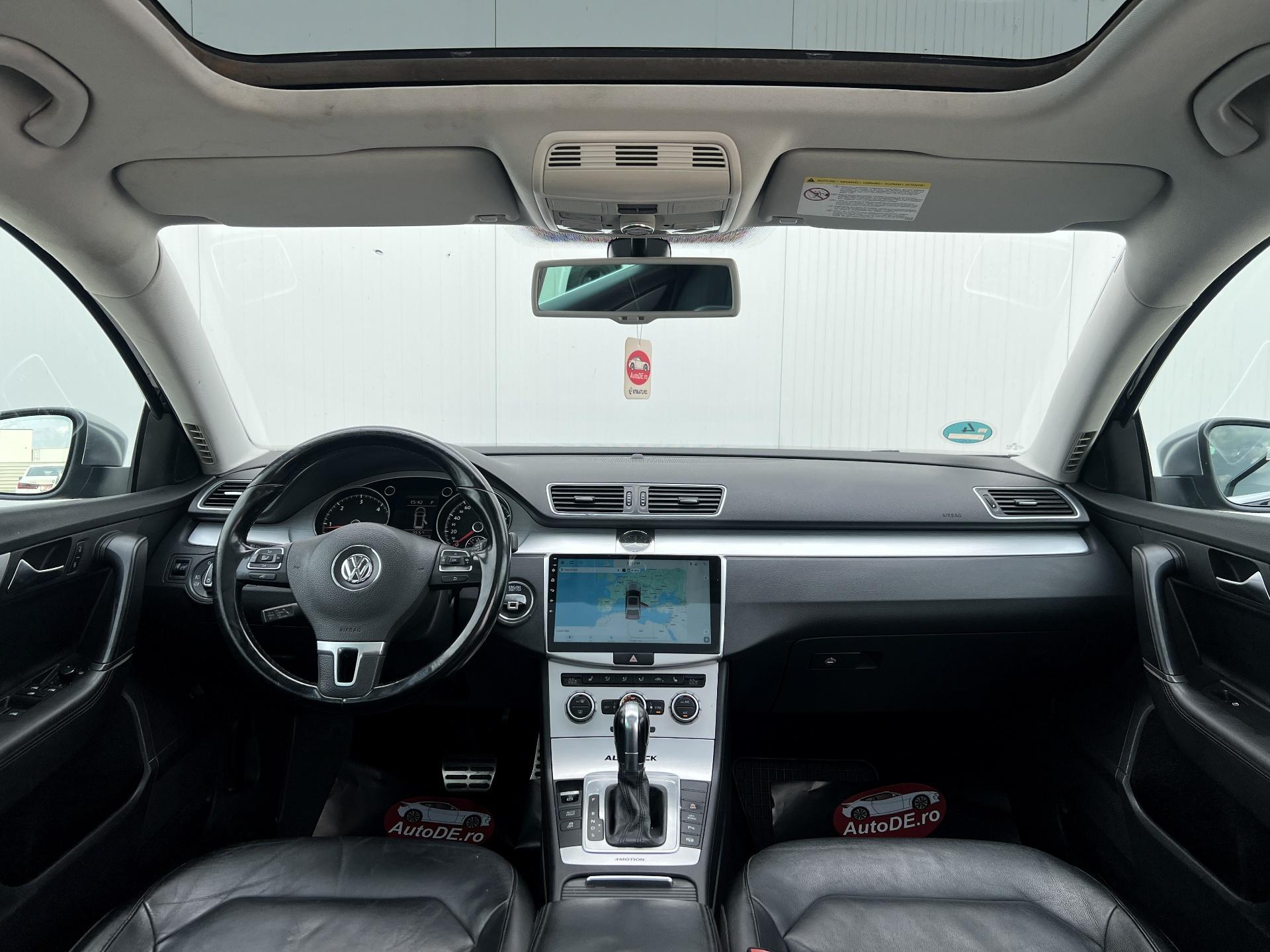 Volkswagen-Passat Alltrack