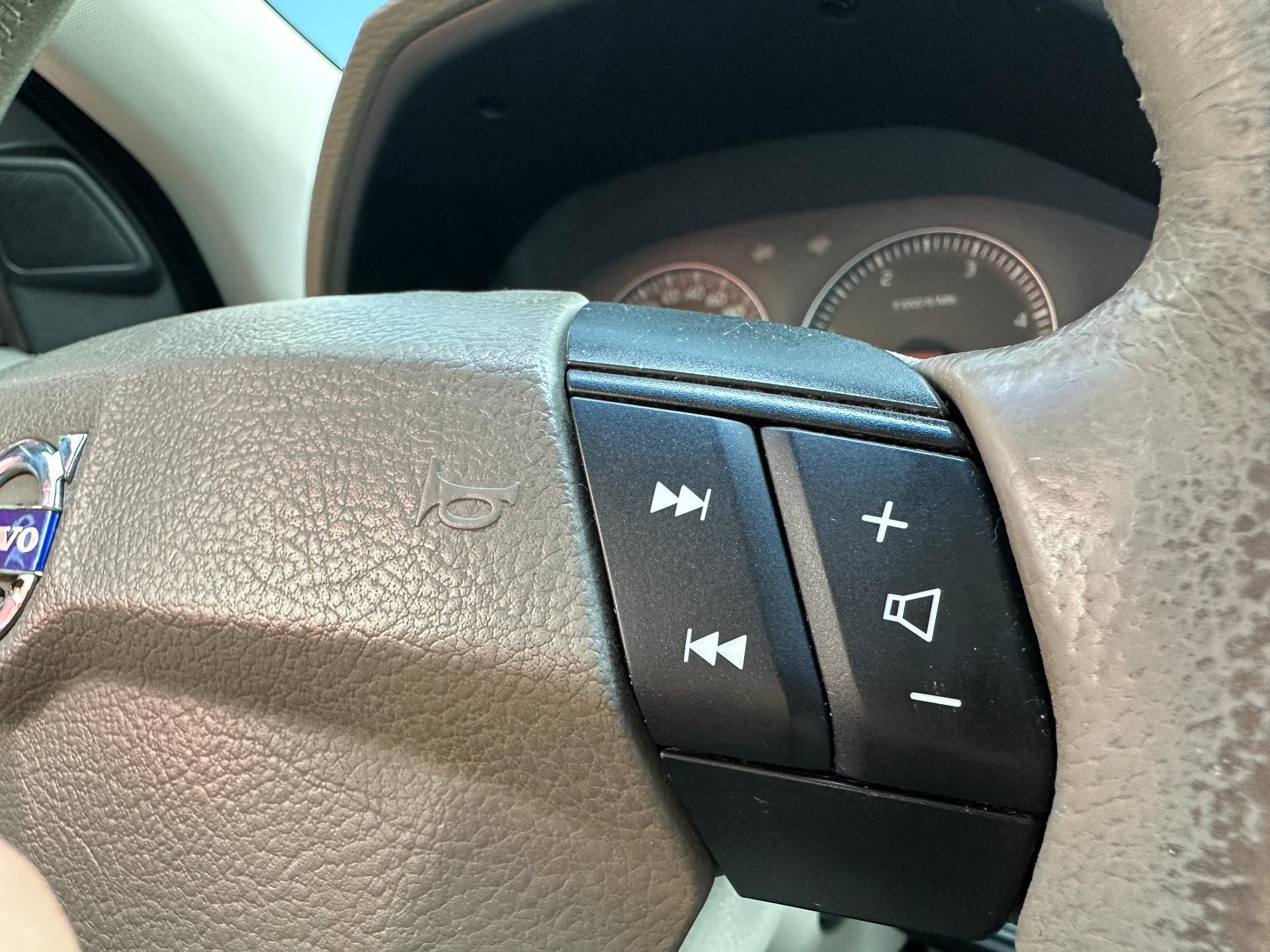 Volvo-XC 90