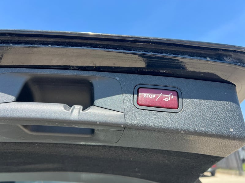 Car Thumb