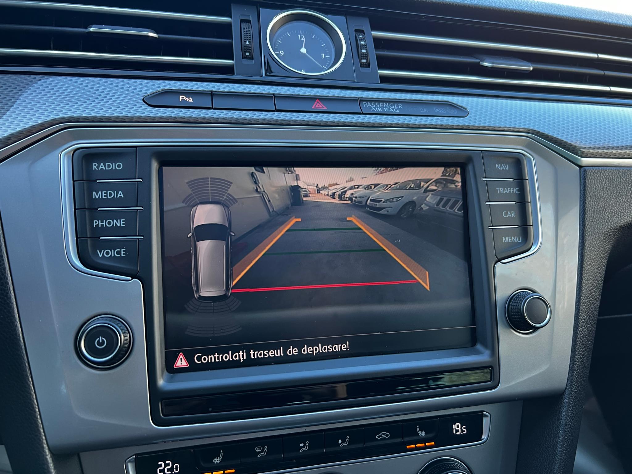 Volkswagen-Passat Alltrack