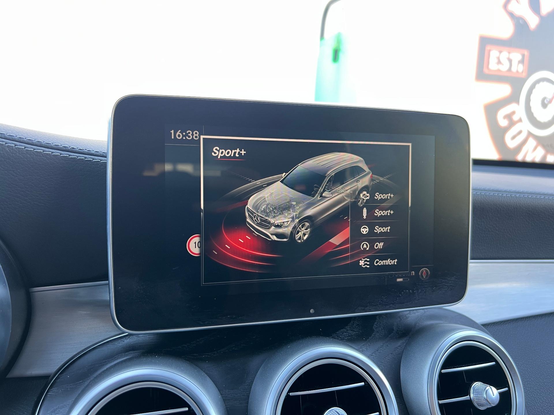 Mercedes-Benz-GLC