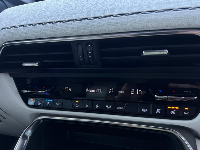Car Thumb