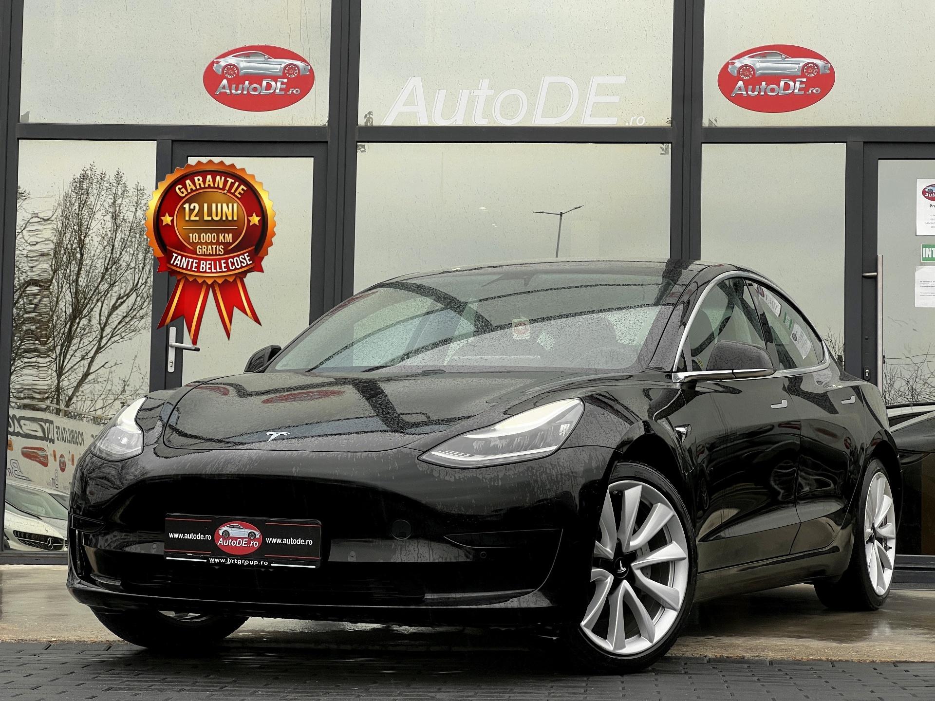 Tesla-Model 3