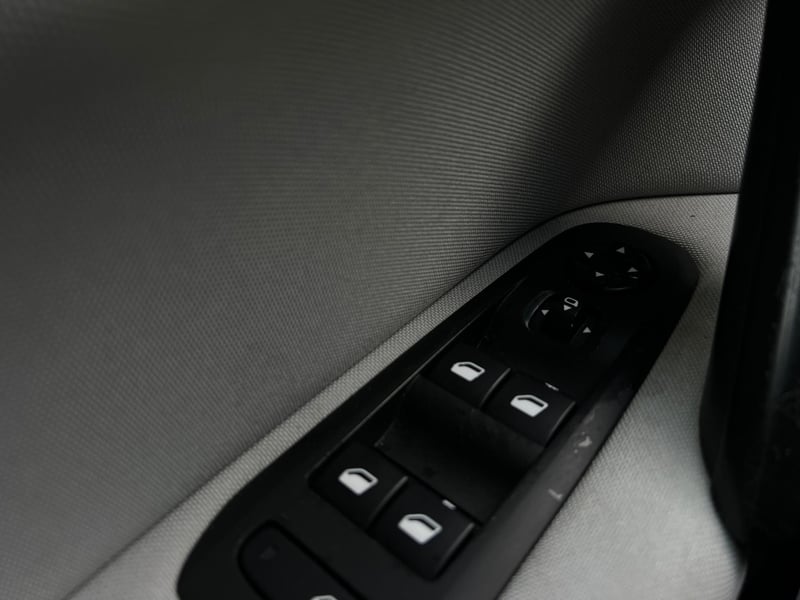 Car Thumb
