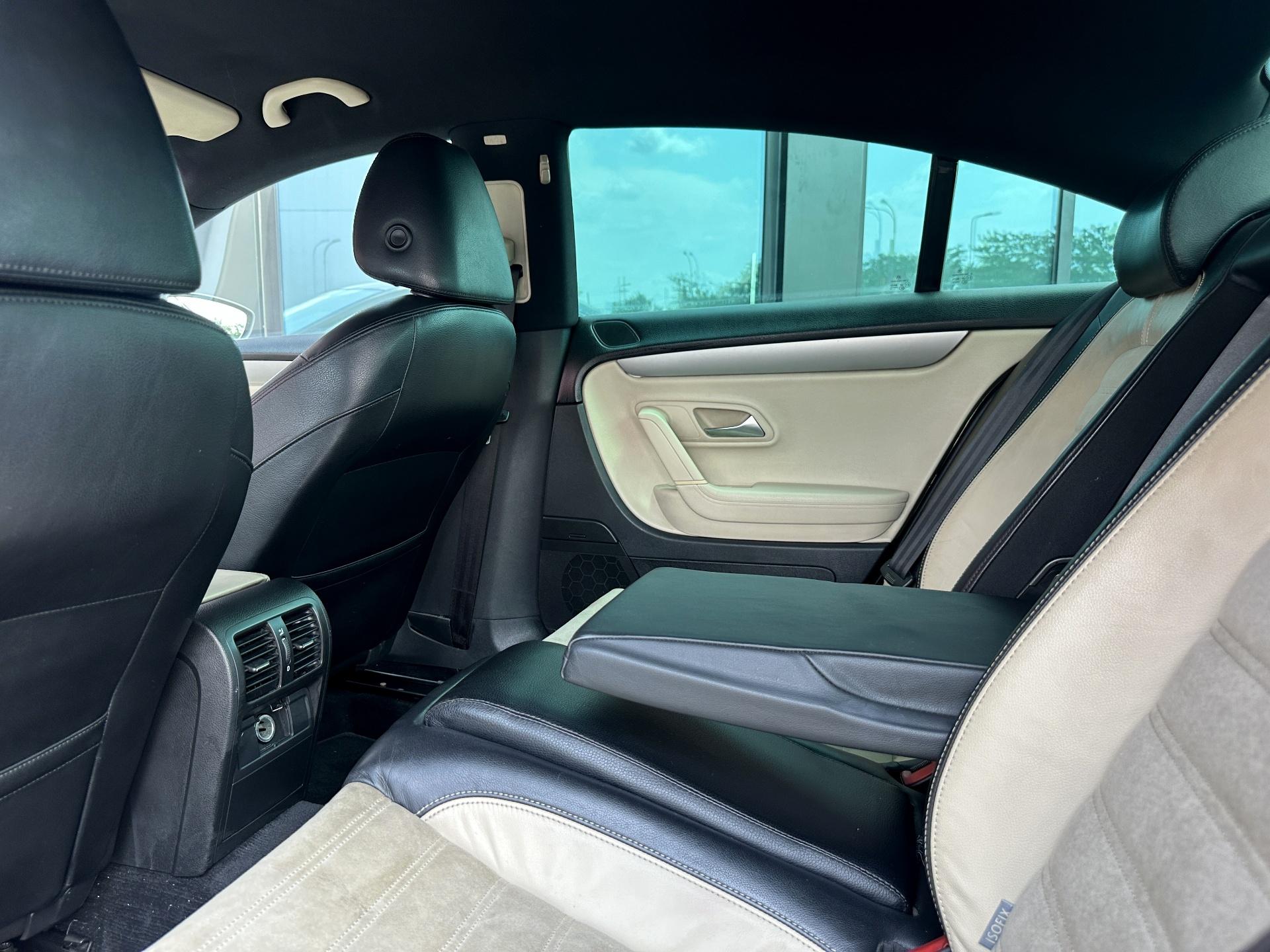 Volkswagen-Passat CC