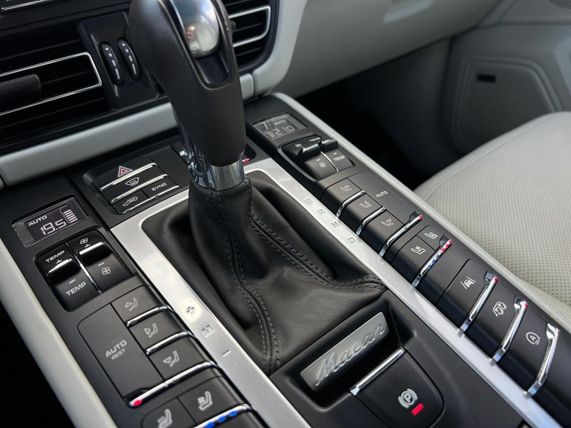 Car Thumb