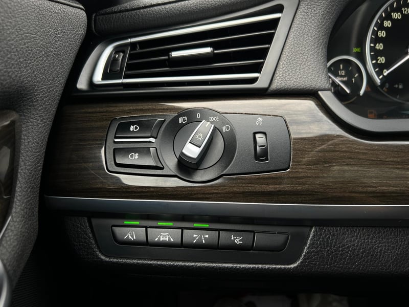 Car Thumb