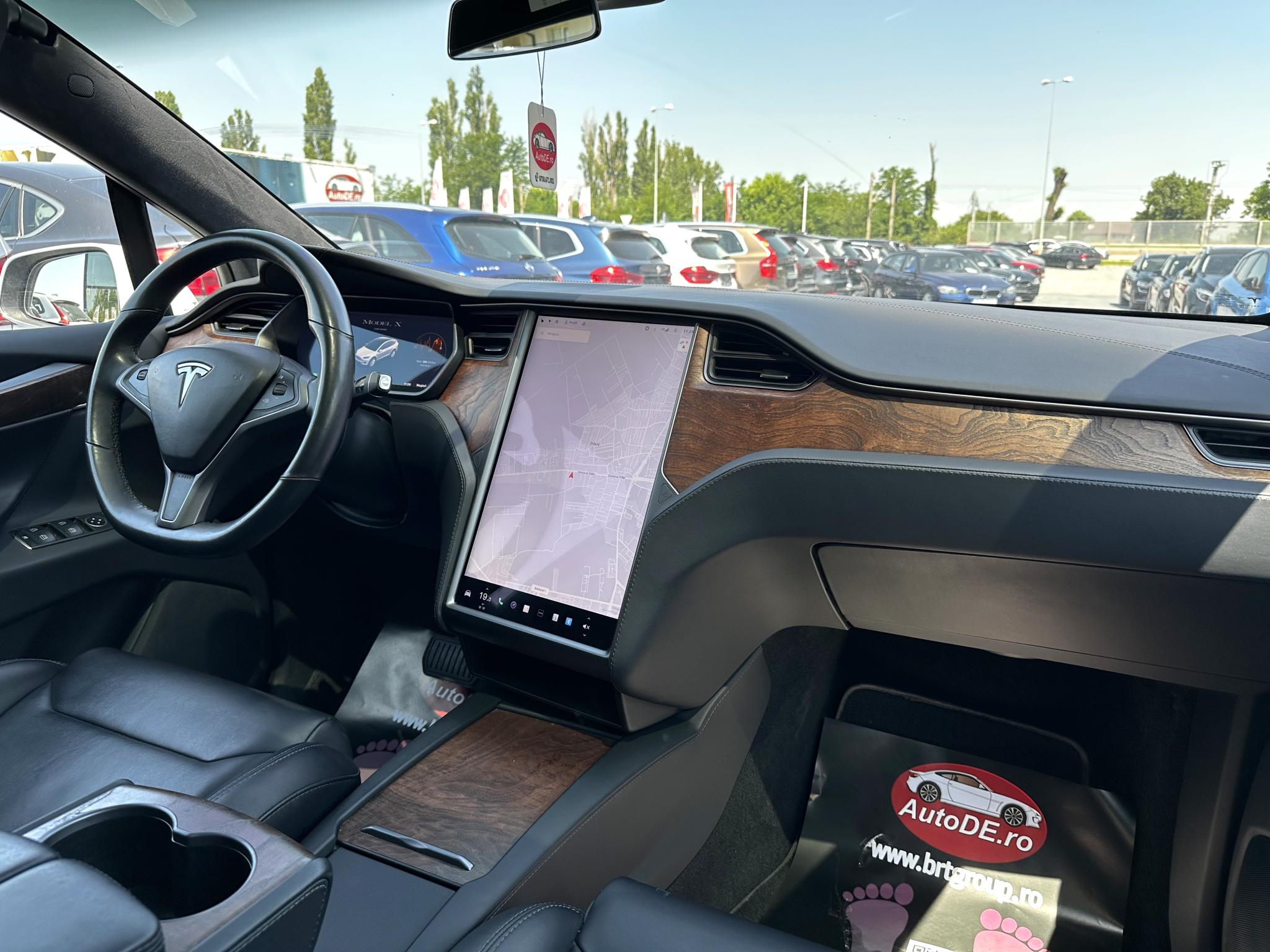 Tesla-Model X