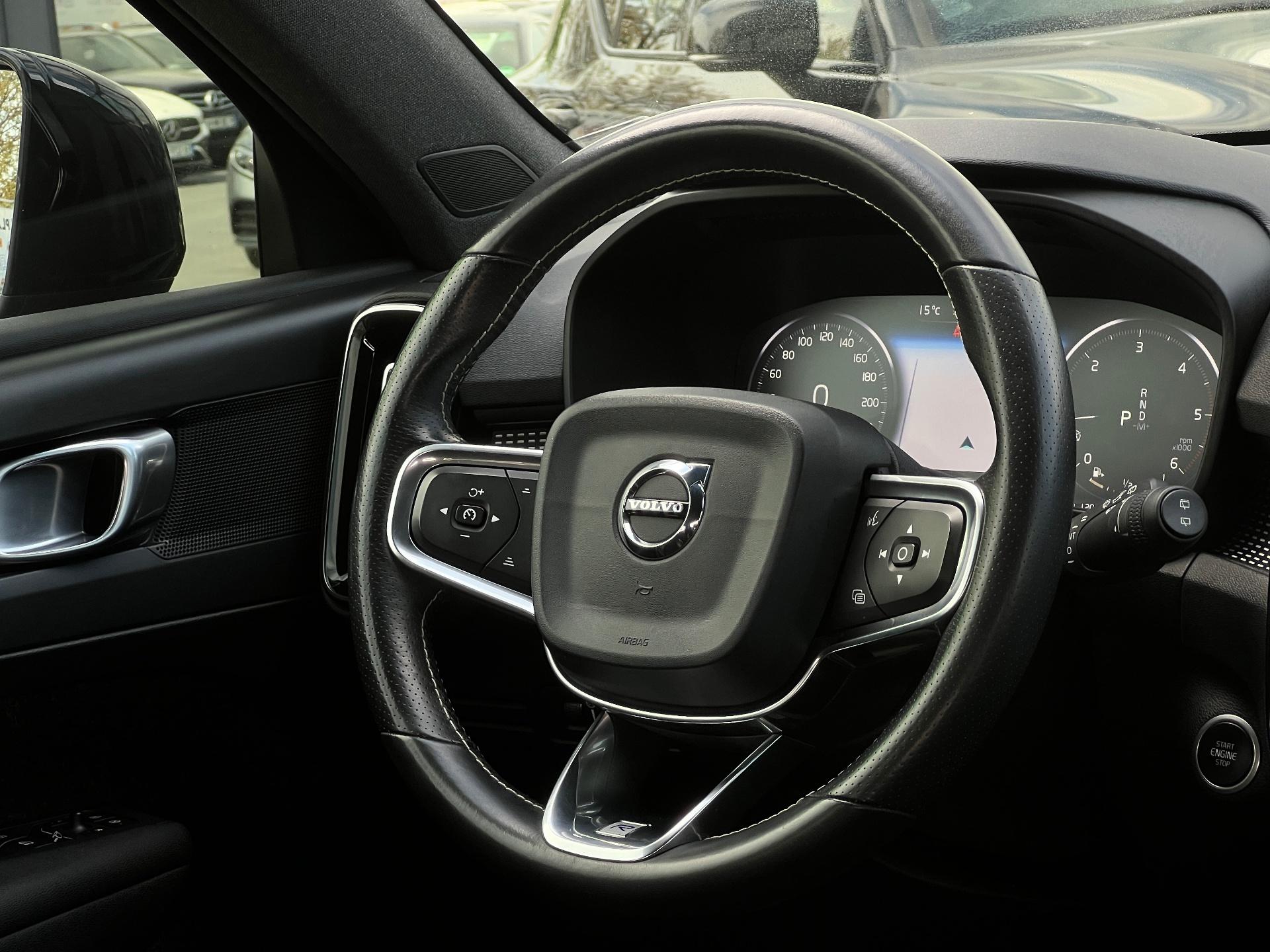 Volvo-XC 40