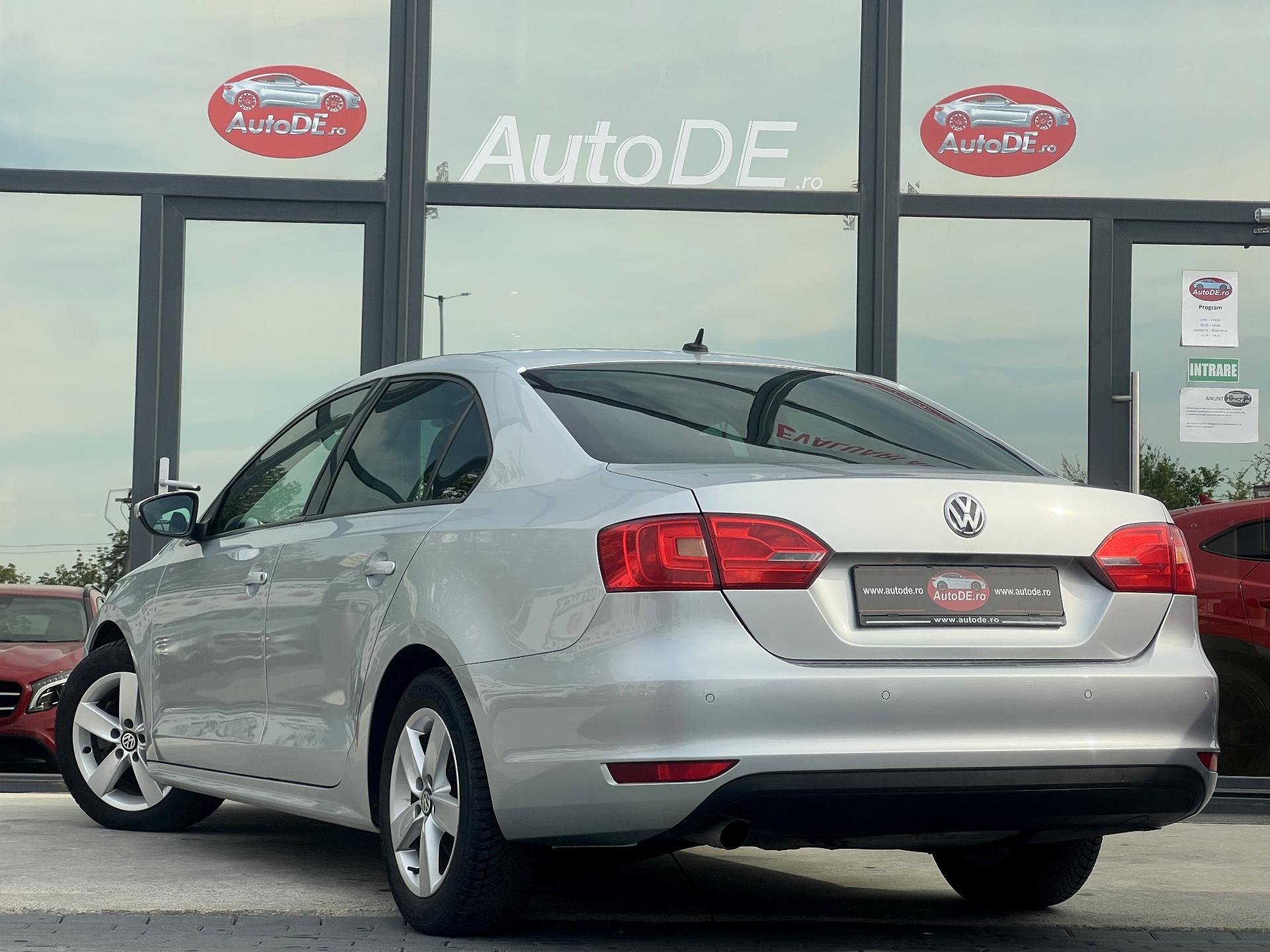 Volkswagen-Jetta
