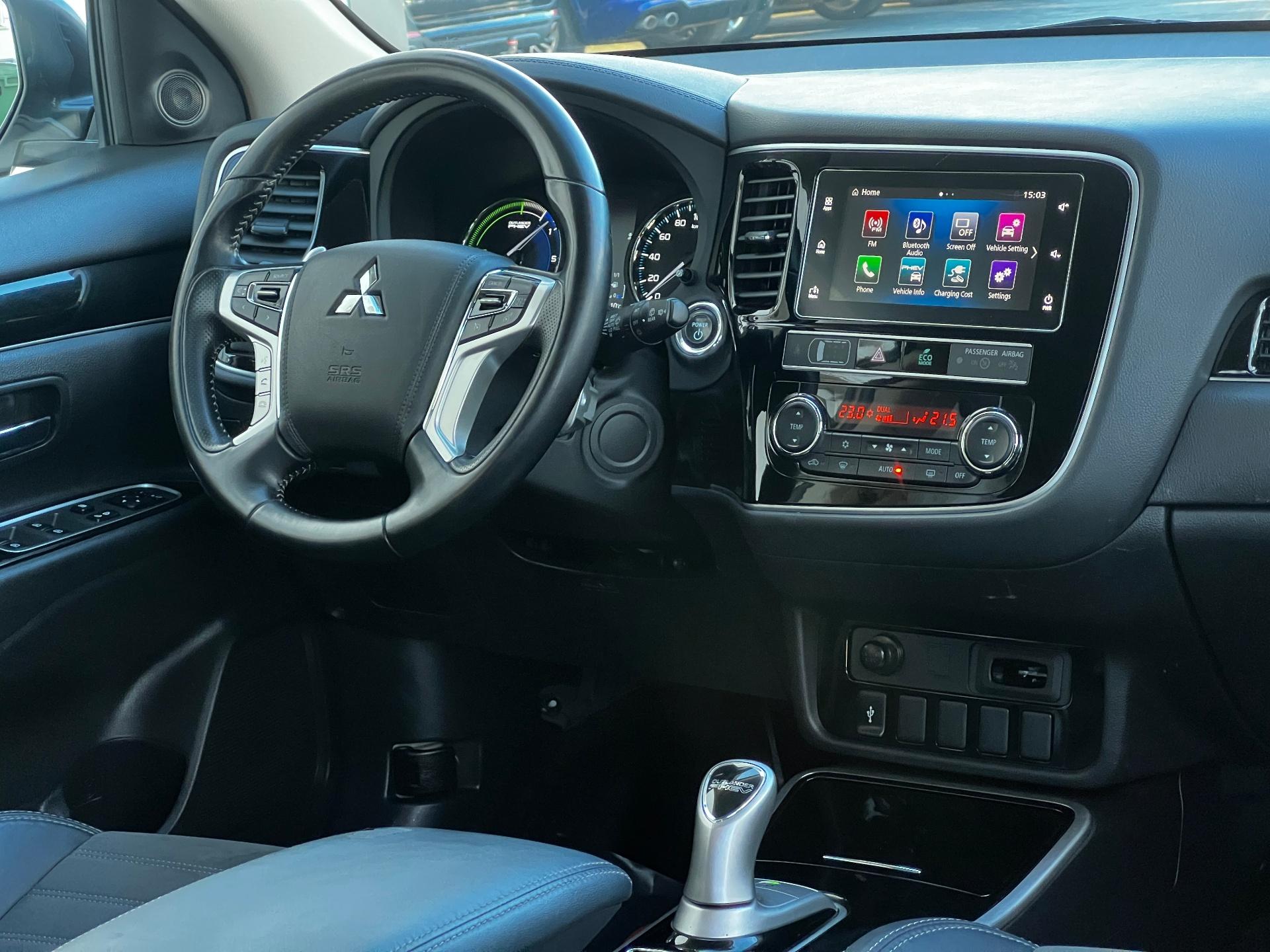 Mitsubishi-Outlander