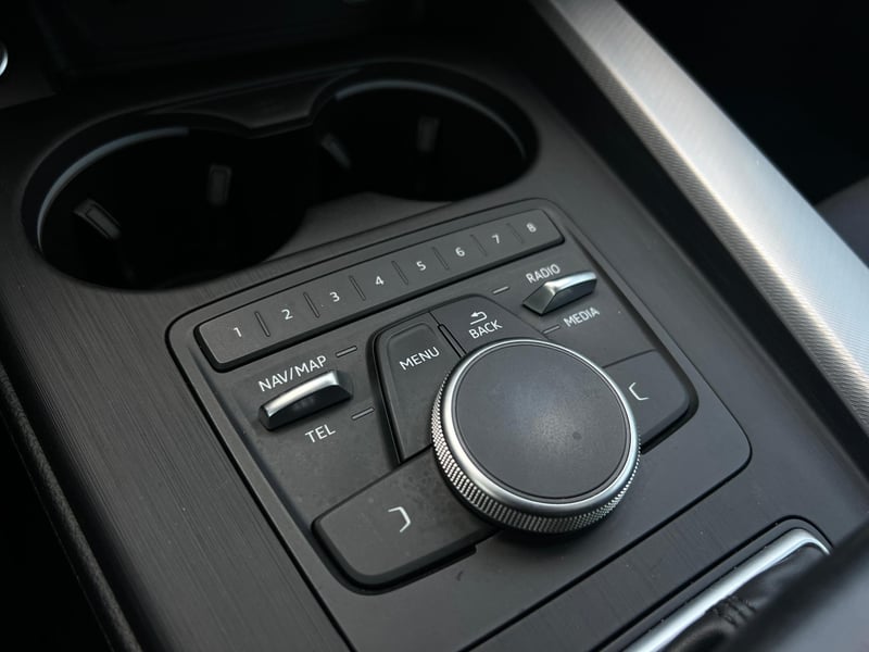 Car Thumb